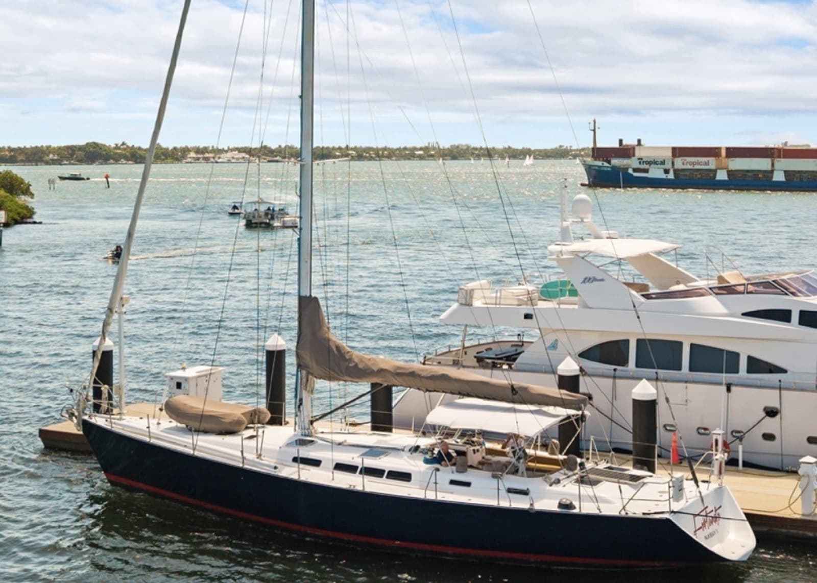 1991 Southern Wind 72 - Photo 1