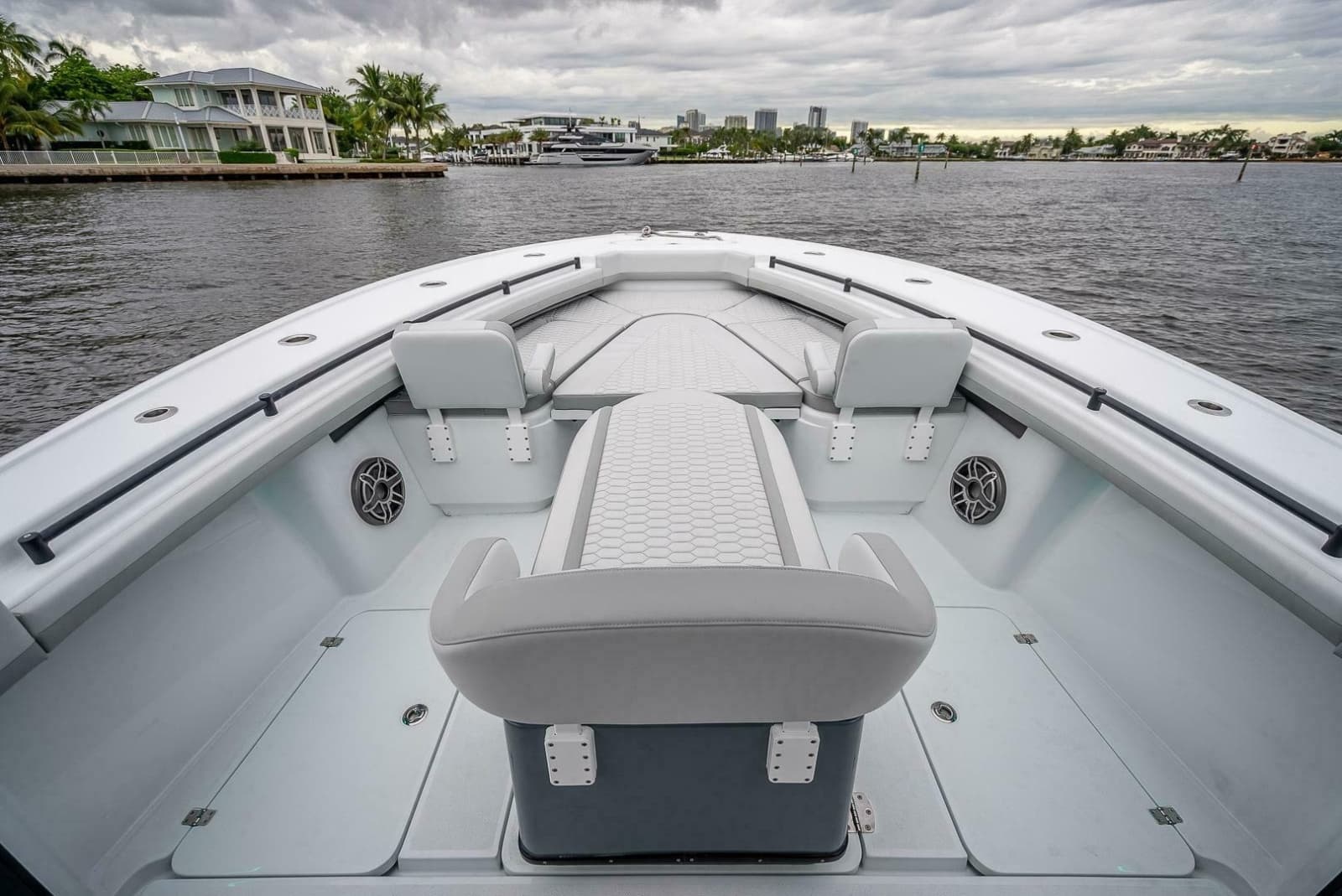 2024 Yellowfin 39 Offshore - Photo 15