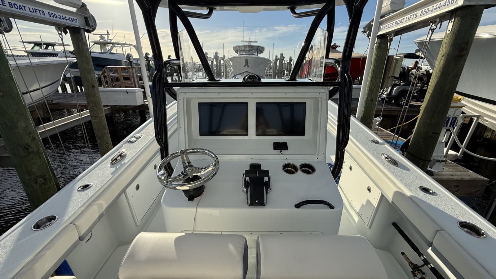 2022 Yellowfin 32 Offshore - Photo 11