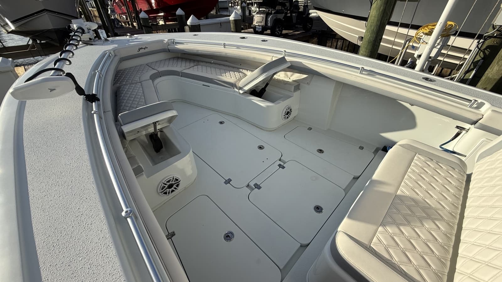2022 Yellowfin 32 Offshore - Photo 19