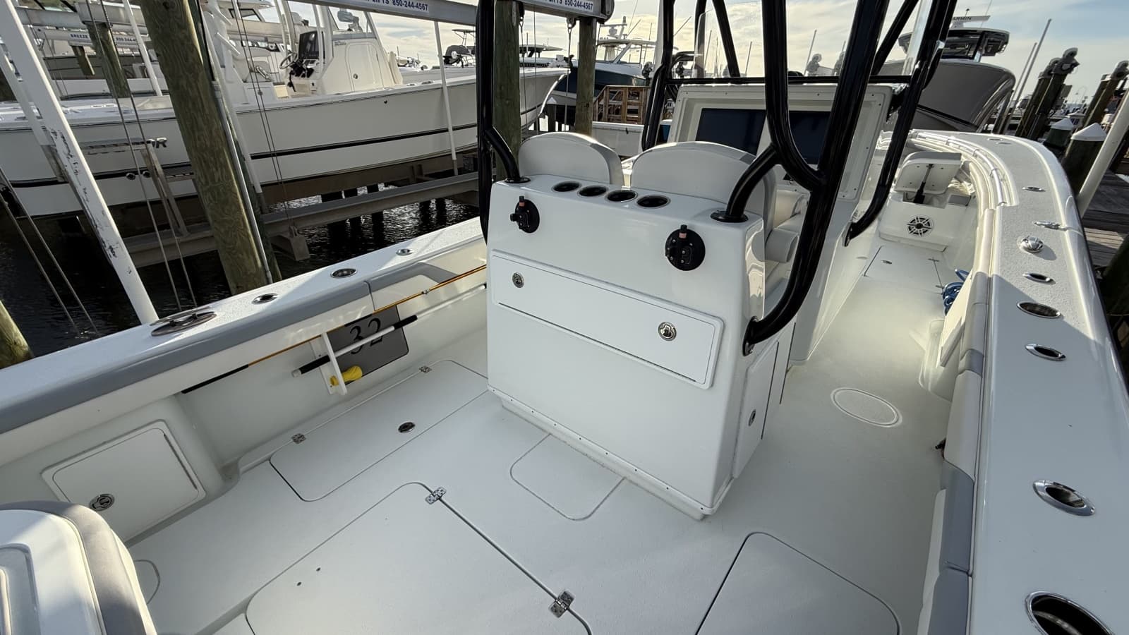 2022 Yellowfin 32 Offshore - Photo 6
