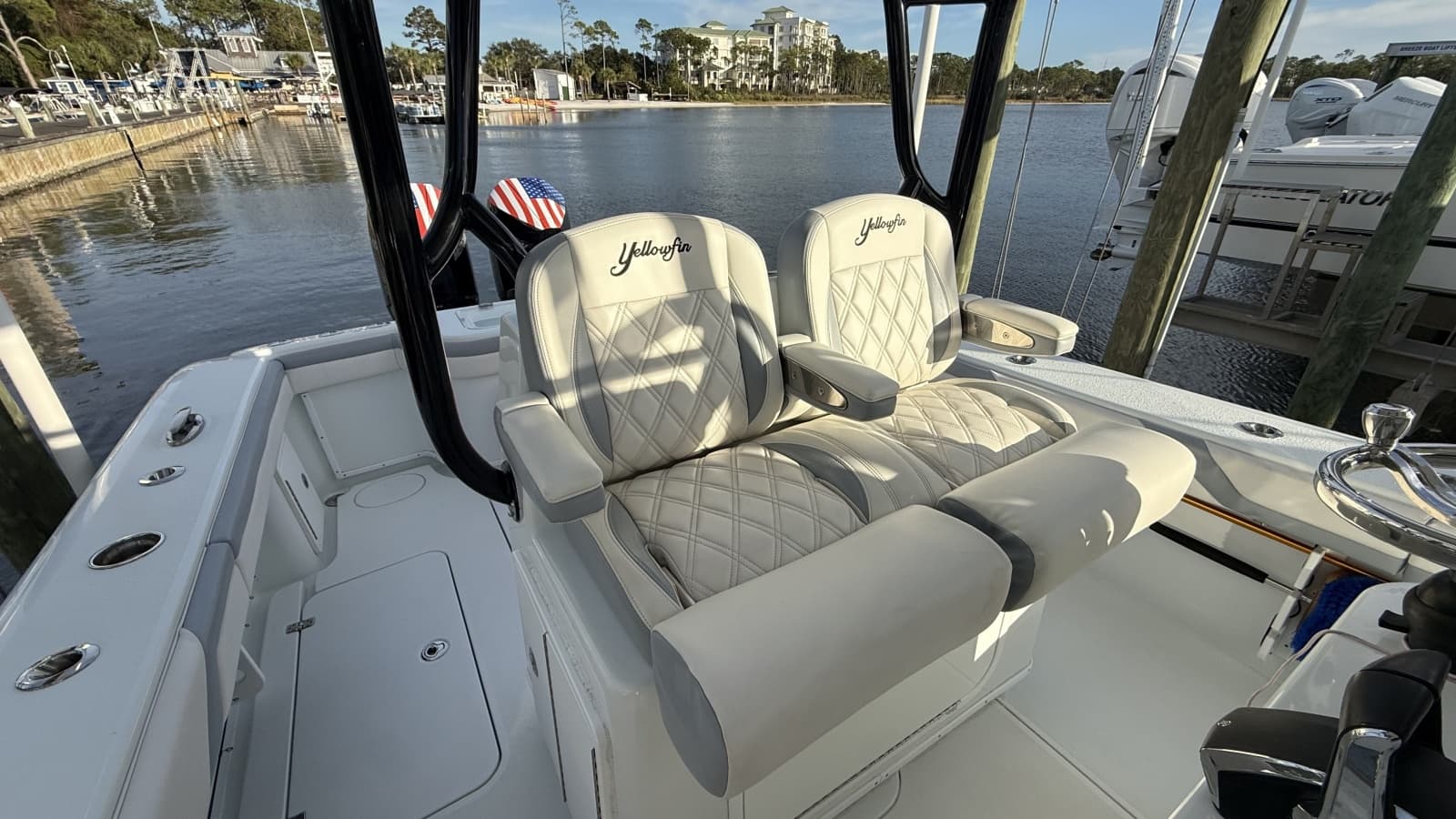 2022 Yellowfin 32 Offshore - Photo 8