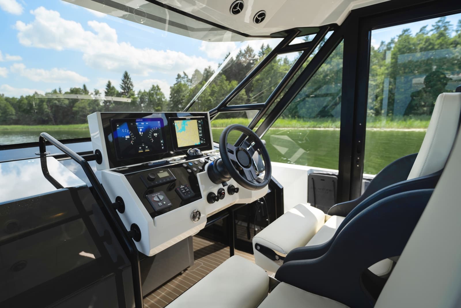 2027 De Antonio D36 Cabin - Photo 11
