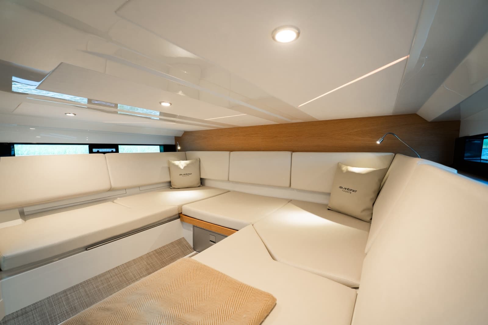 2027 De Antonio D36 Cabin - Photo 15