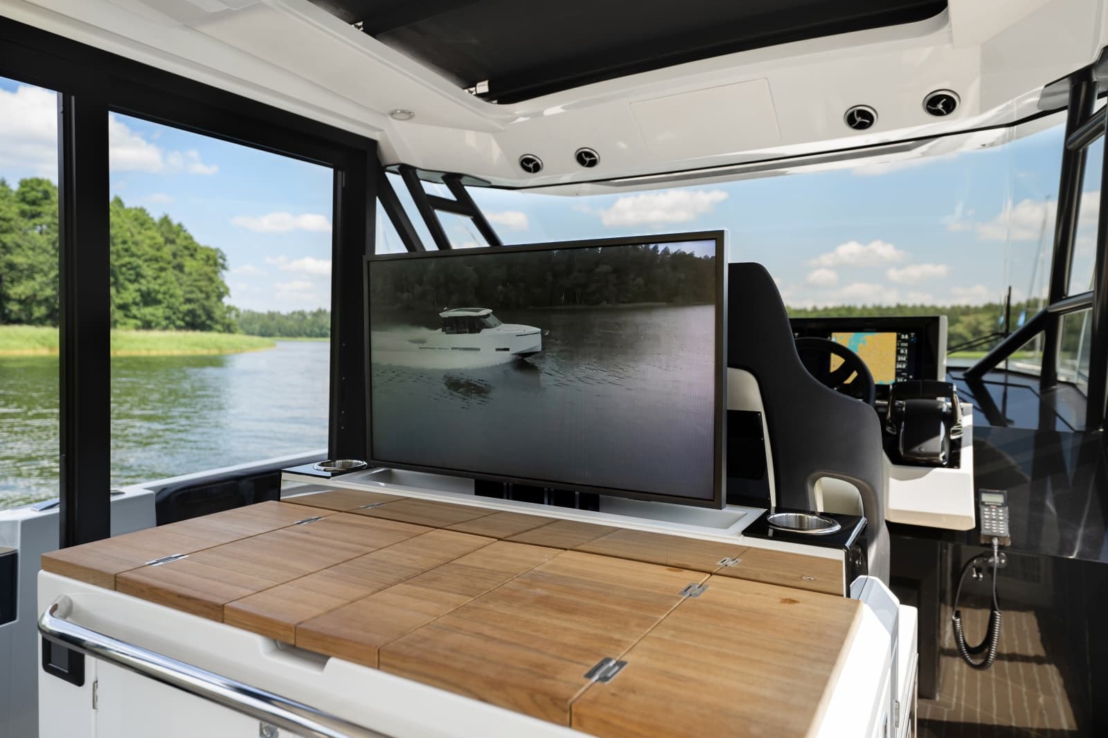 2027 De Antonio D36 Cabin - Photo 9