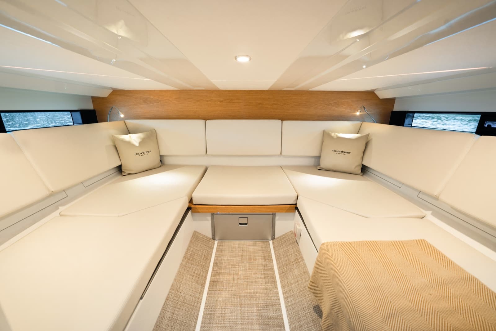 2027 De Antonio D36 Cabin - Photo 14