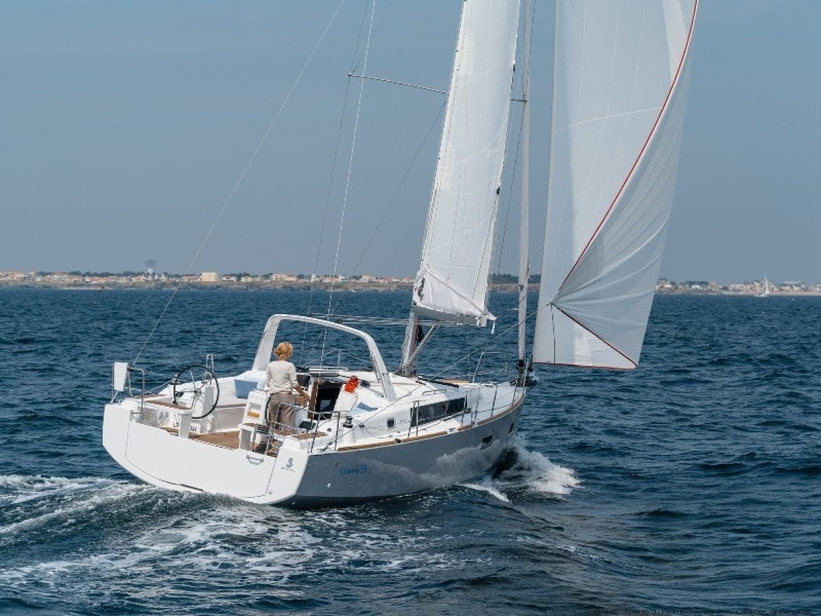2018 Beneteau Oceanis 38.1 - Photo 1