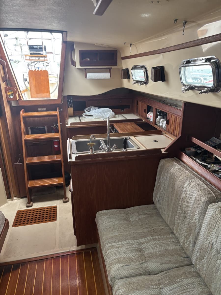 1987 Island Packet 31 - Photo 43