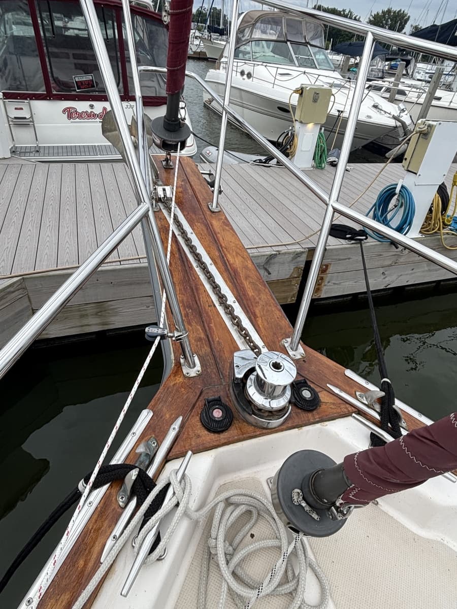 1987 Island Packet 31 - Photo 10