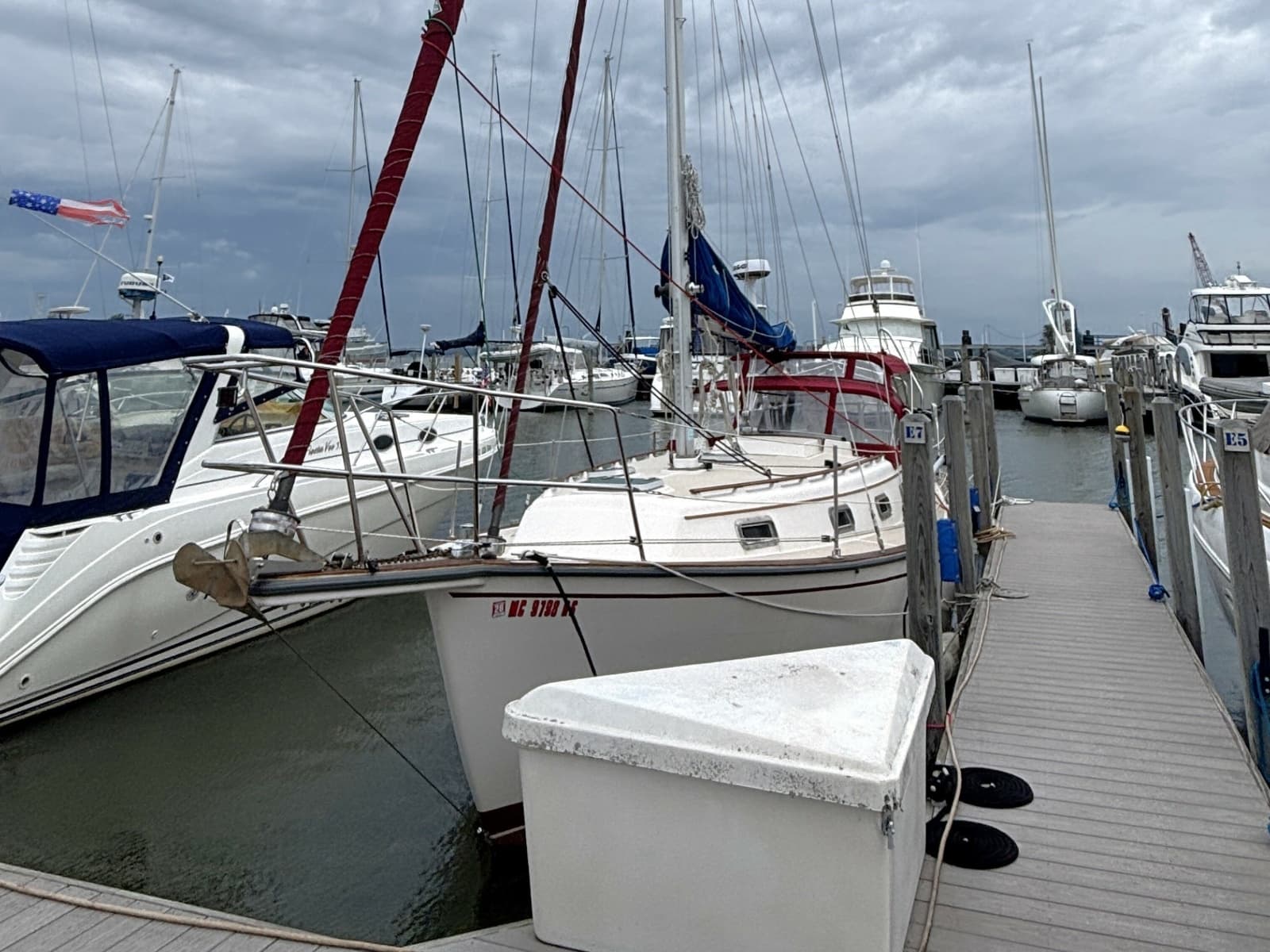 1987 Island Packet 31 - Photo 2