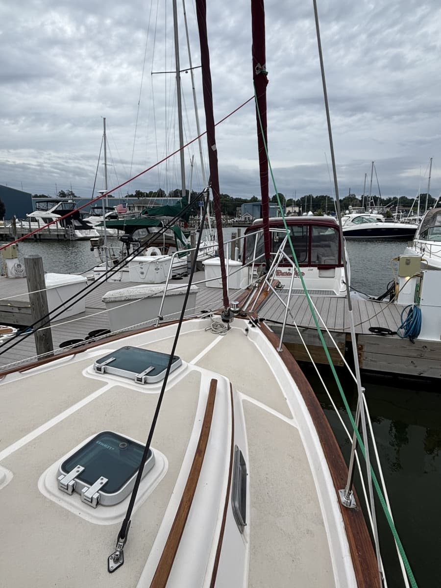 1987 Island Packet 31 - Photo 8
