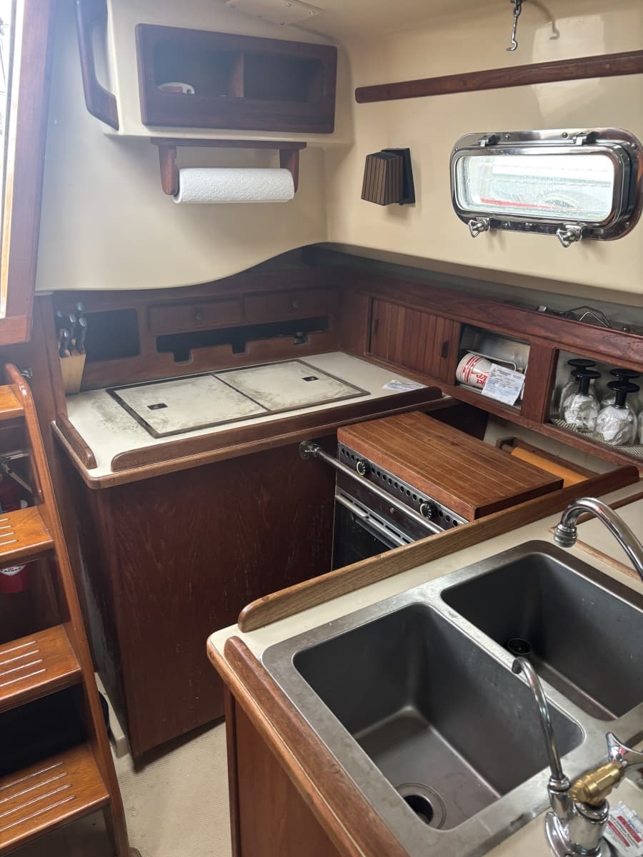 1987 Island Packet 31 - Photo 46