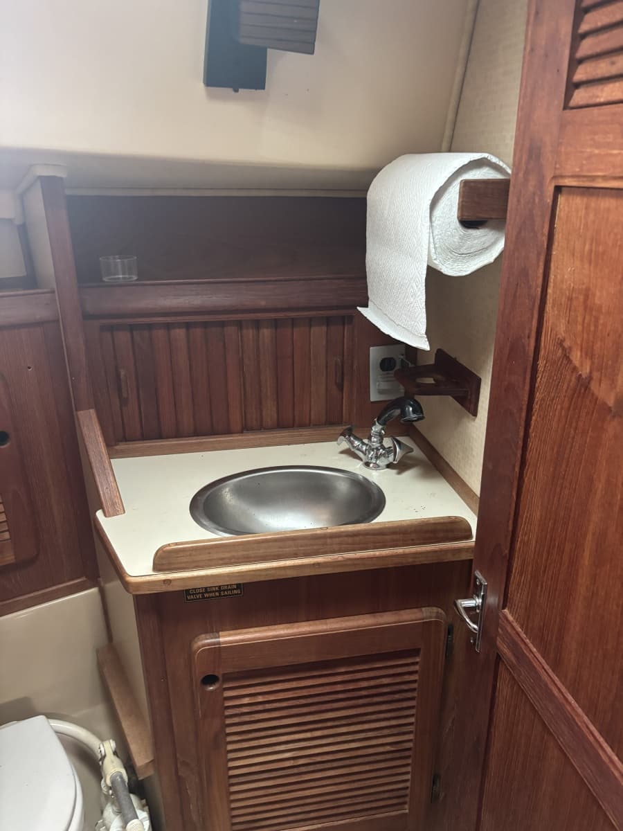 1987 Island Packet 31 - Photo 52