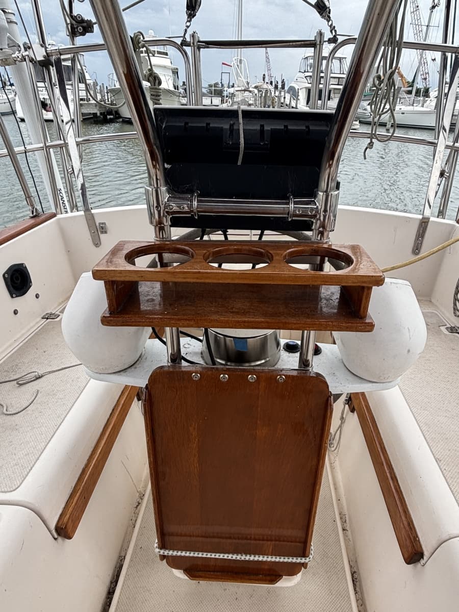 1987 Island Packet 31 - Photo 20