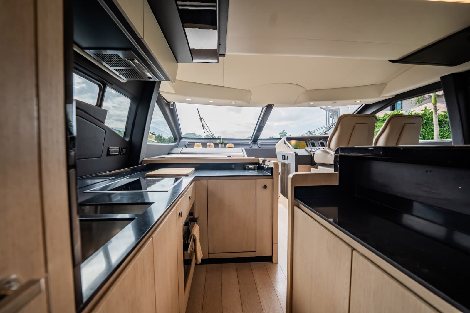 2020 Azimut Fly 72 - Photo 11