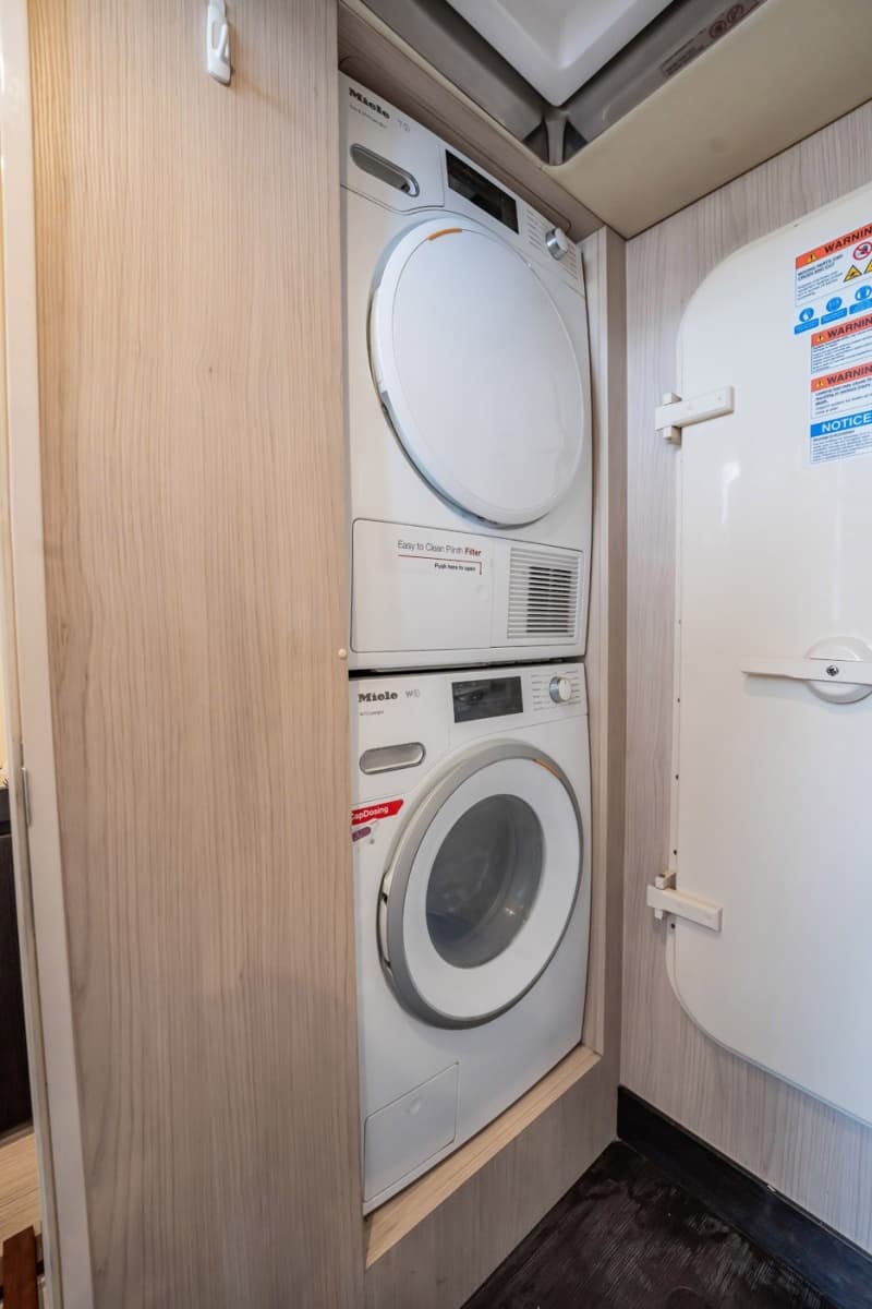 2020 Azimut Fly 72 - Photo 32