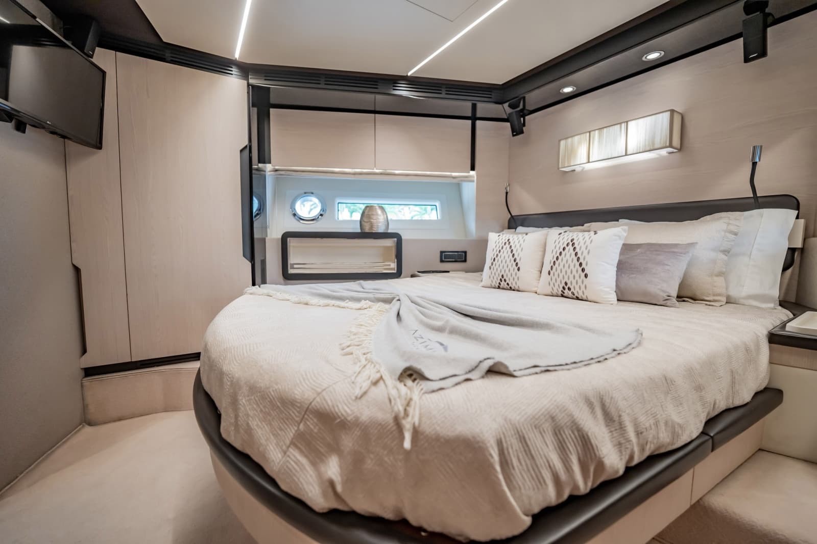 2020 Azimut Fly 72 - Photo 26