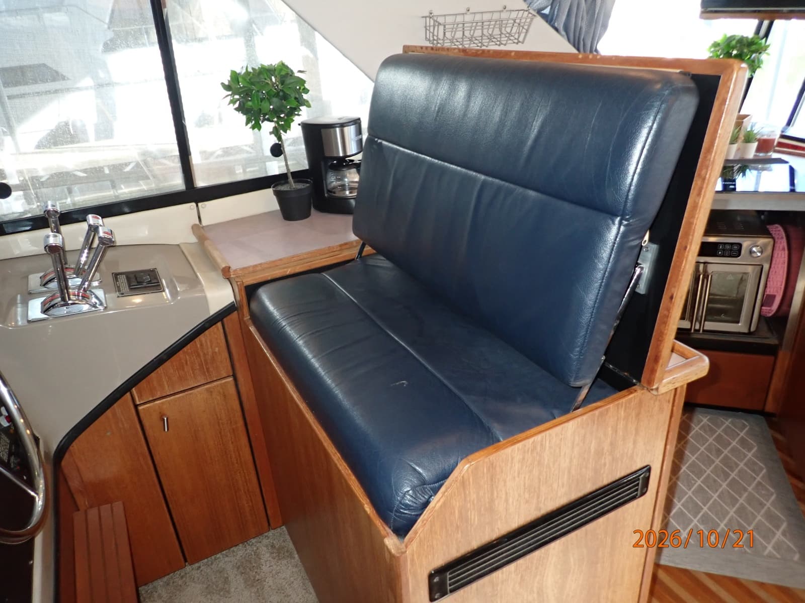 1997 Bayliner 3988 - Photo 49