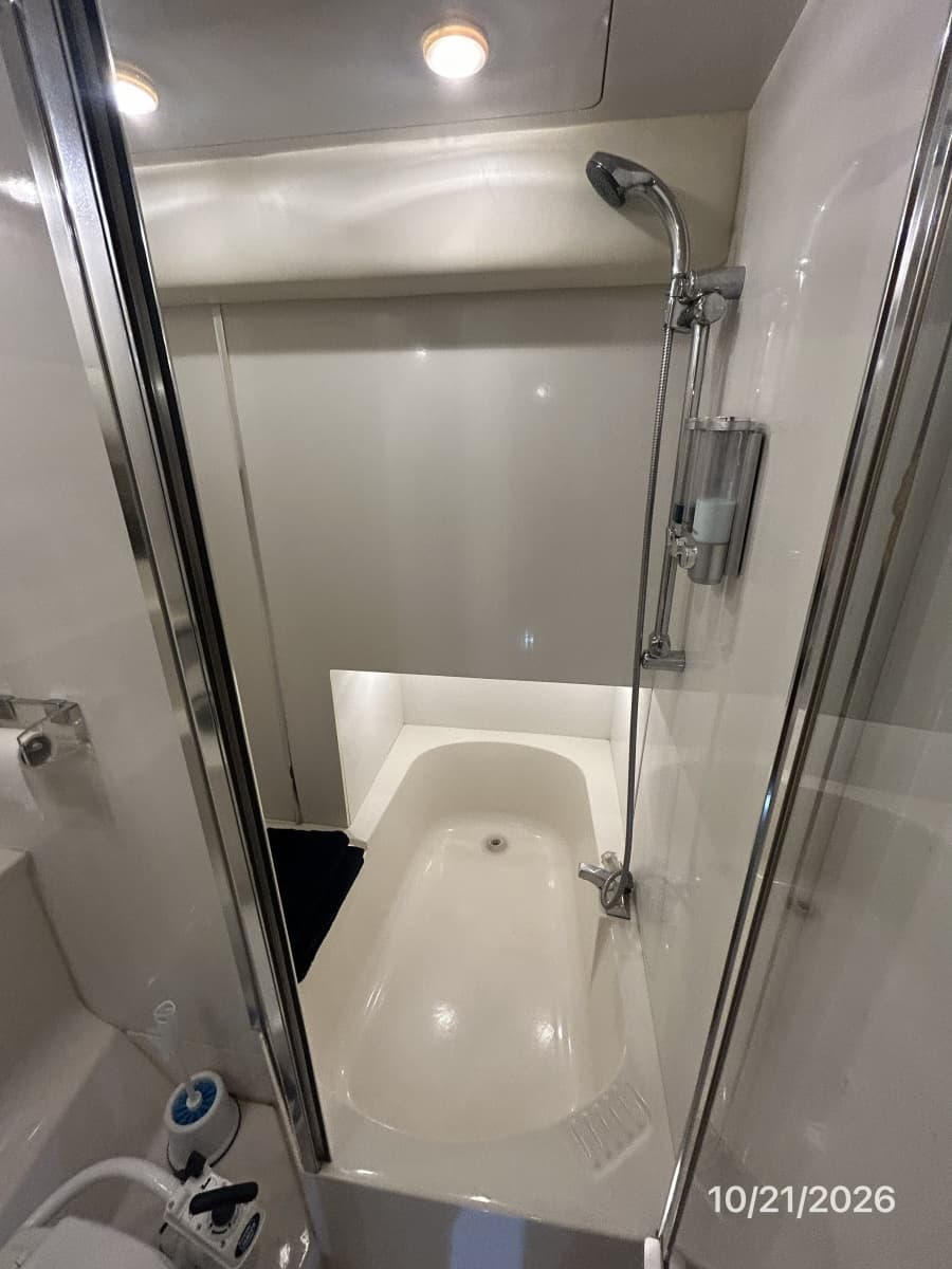1997 Bayliner 3988 - Photo 55