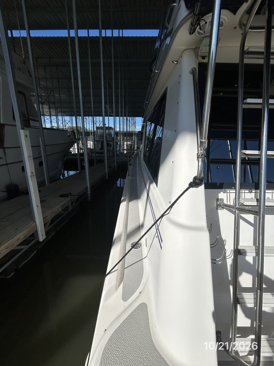 1997 Bayliner 3988 - Photo 13