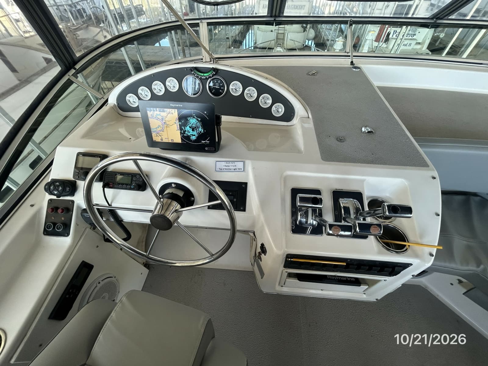 1997 Bayliner 3988 - Photo 22