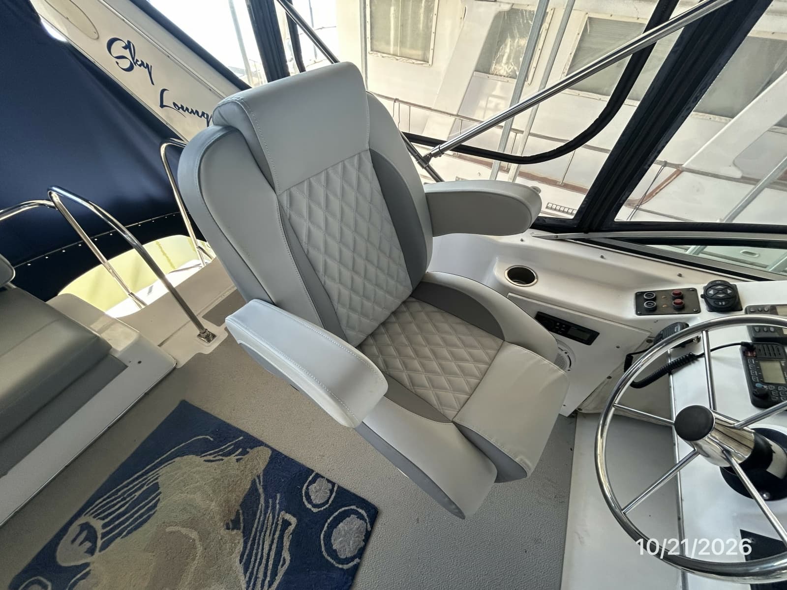 1997 Bayliner 3988 - Photo 23