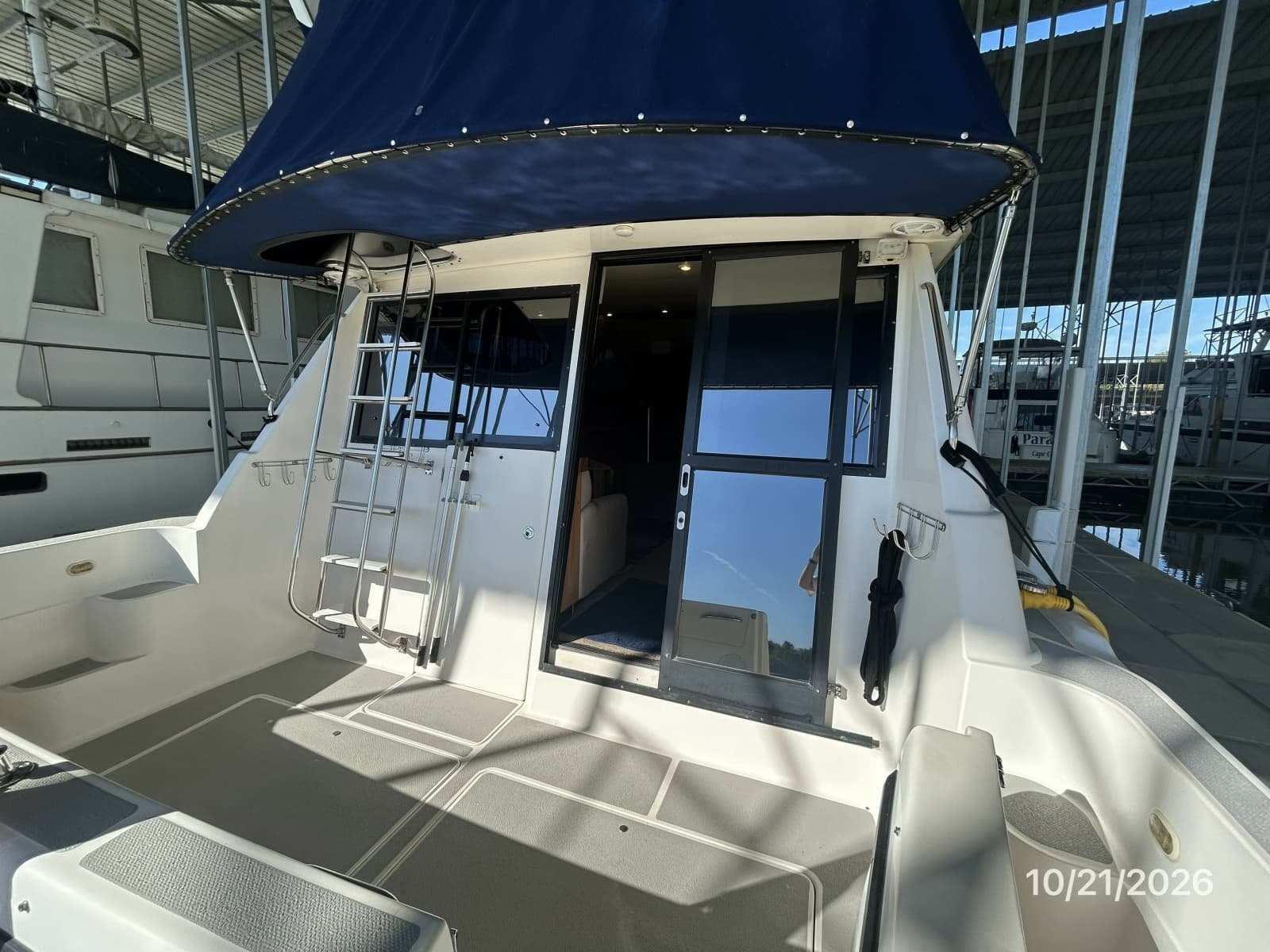 1997 Bayliner 3988 - Photo 30