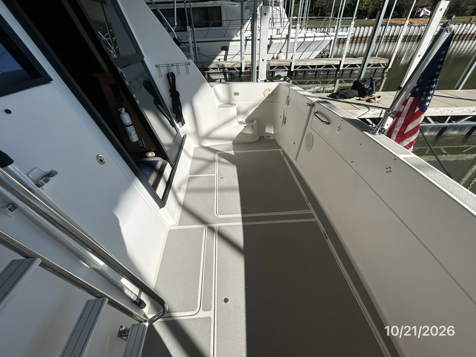 1997 Bayliner 3988 - Photo 29