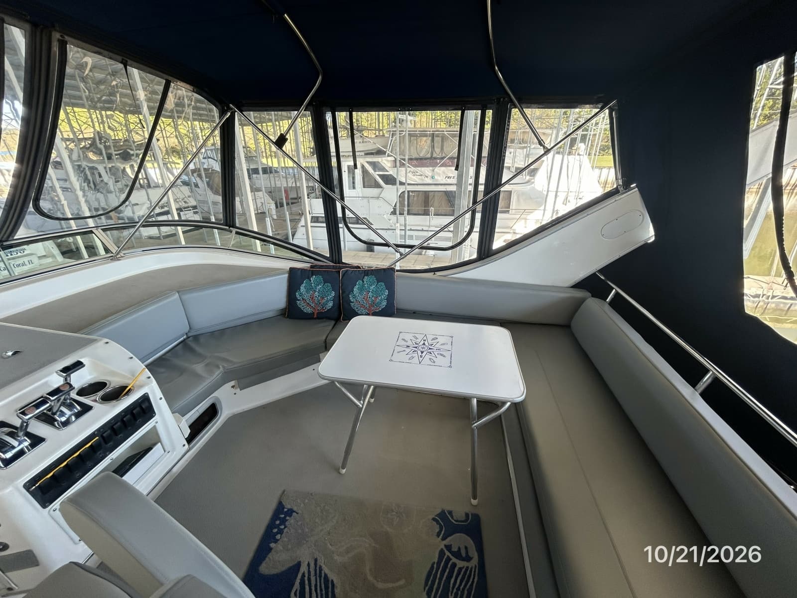 1997 Bayliner 3988 - Photo 20