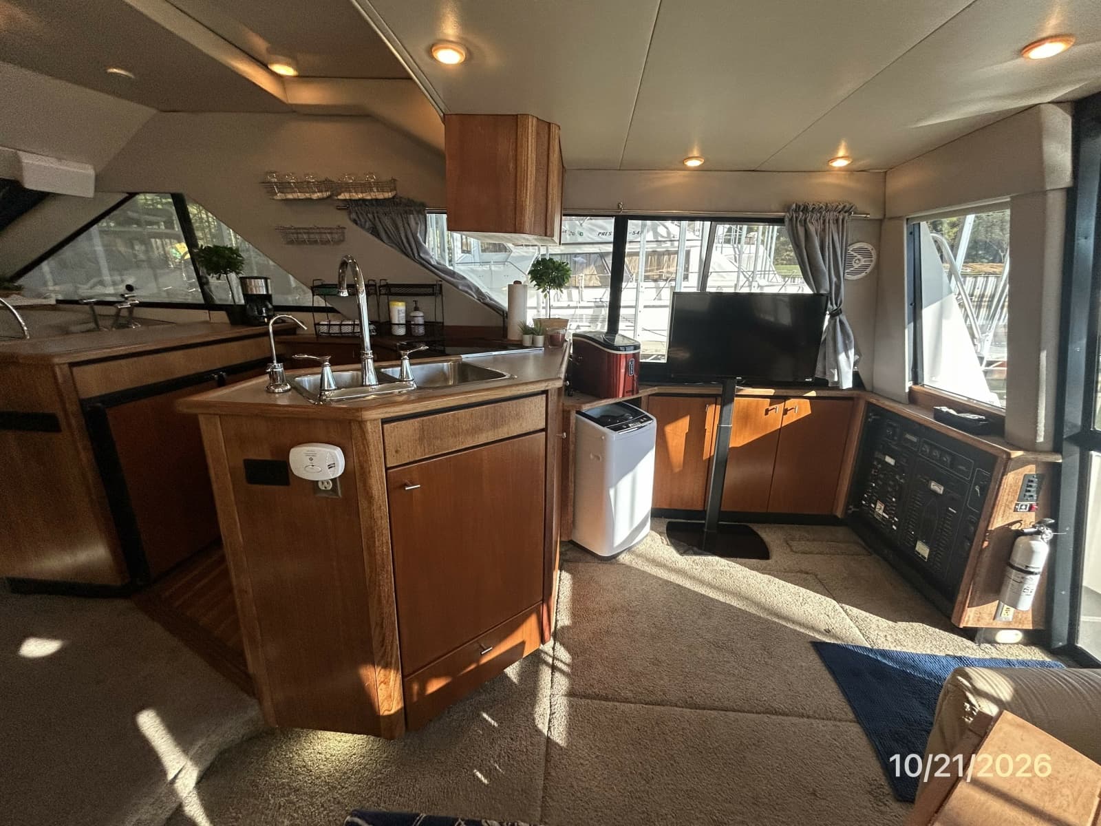 1997 Bayliner 3988 - Photo 36