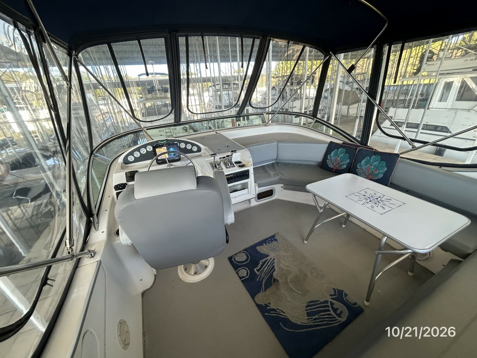 1997 Bayliner 3988 - Photo 17