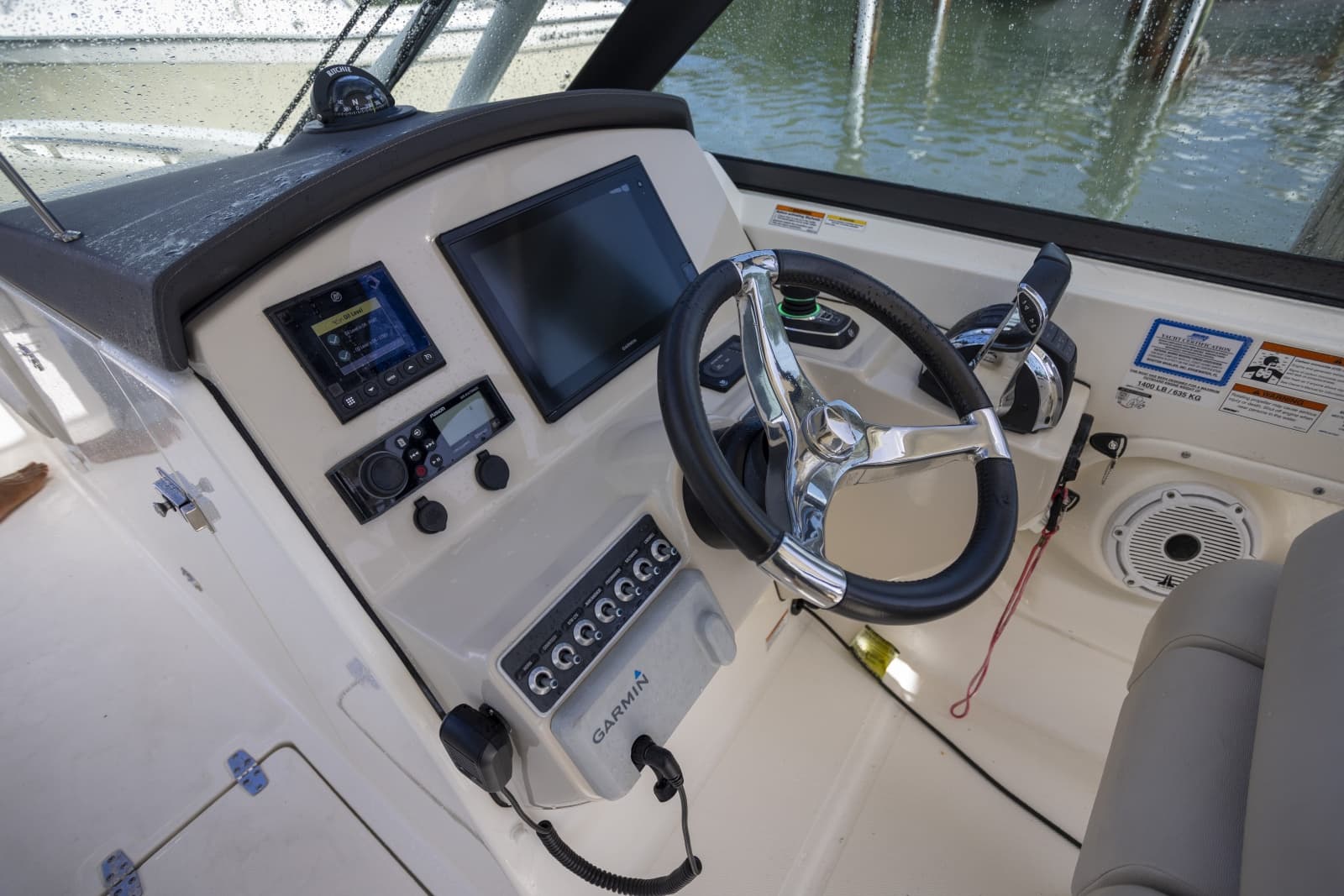 2019 Boston Whaler 270 Vantage - Photo 19