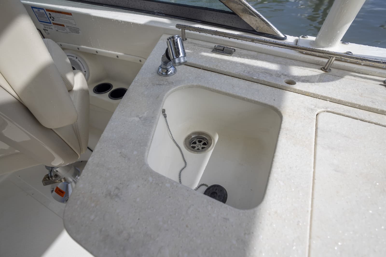 2019 Boston Whaler 270 Vantage - Photo 32