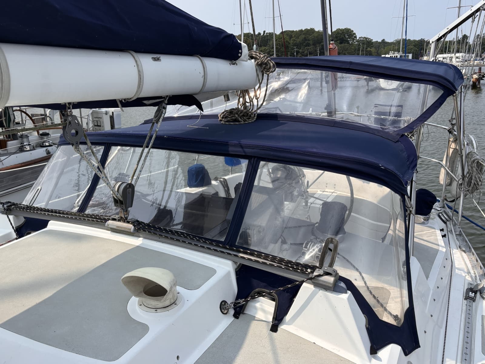 1981 Nordic 44 - Photo 20