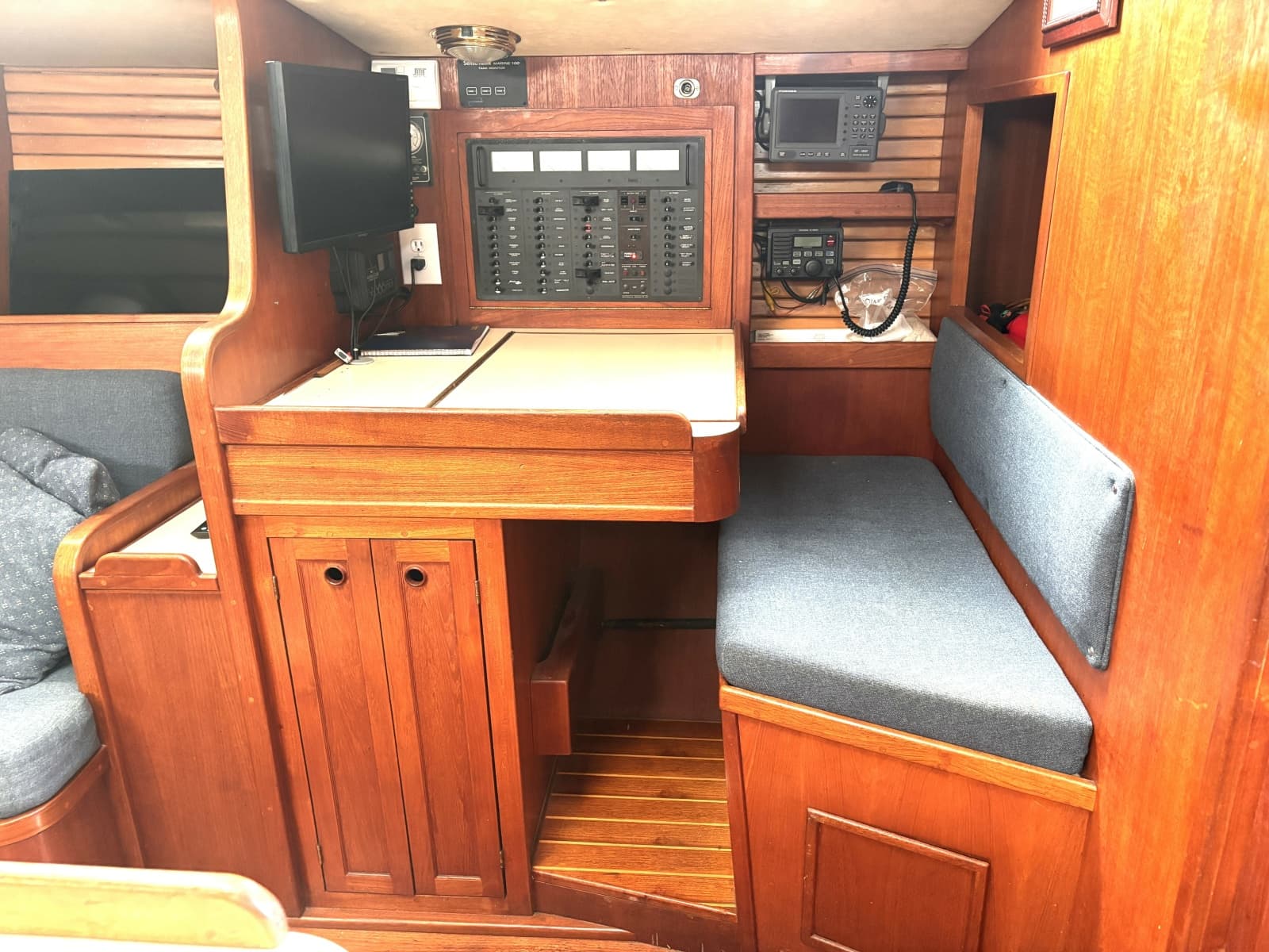 1981 Nordic 44 - Photo 57