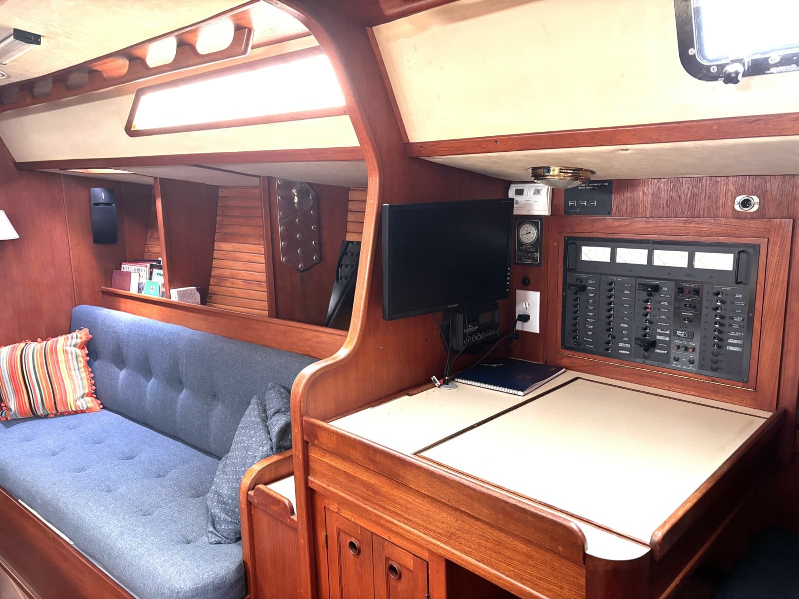 1981 Nordic 44 - Photo 56