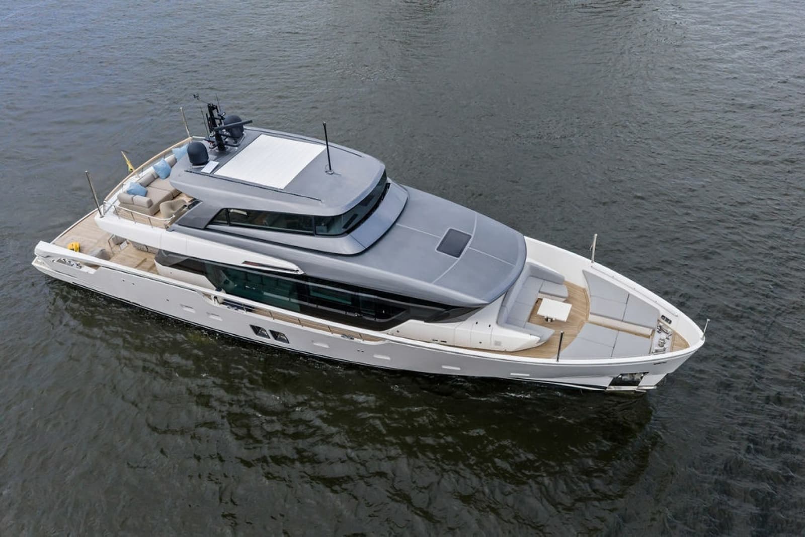 2022 Sanlorenzo SX88 - Photo 11