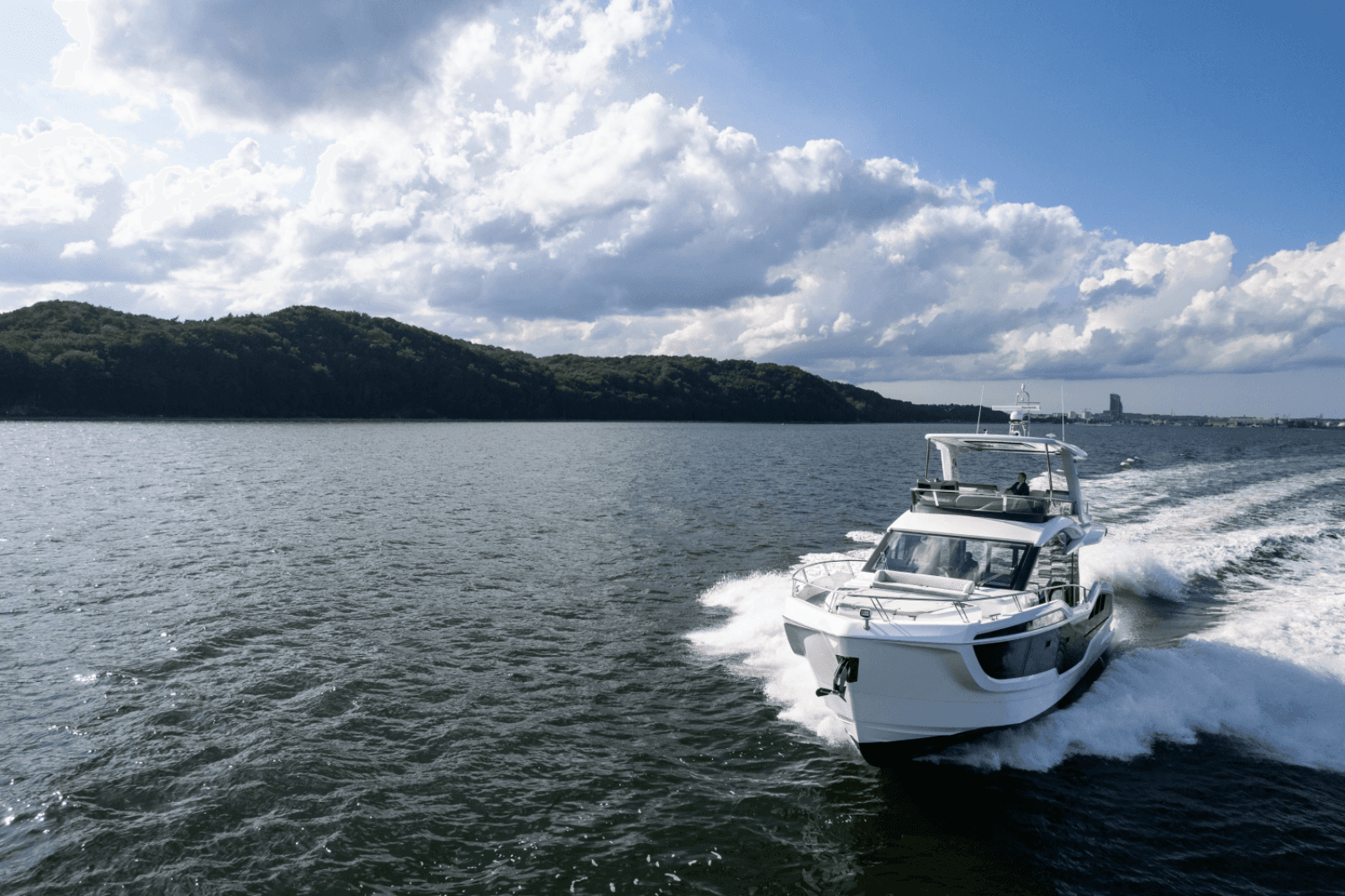 2024 Galeon 560 FLY - Photo 15