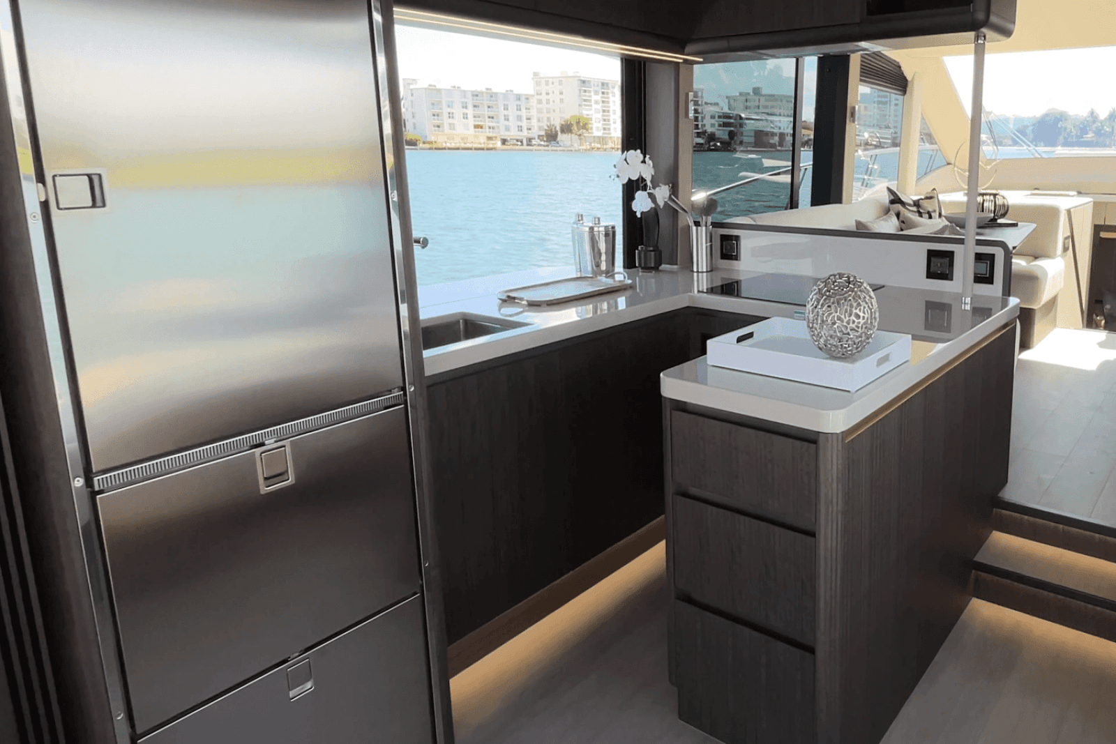 2024 Galeon 560 FLY - Photo 38