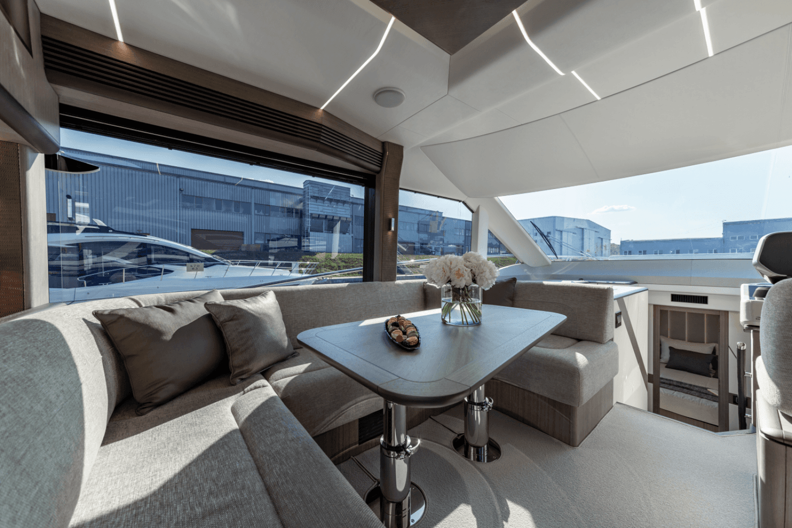 2024 Galeon 560 FLY - Photo 19