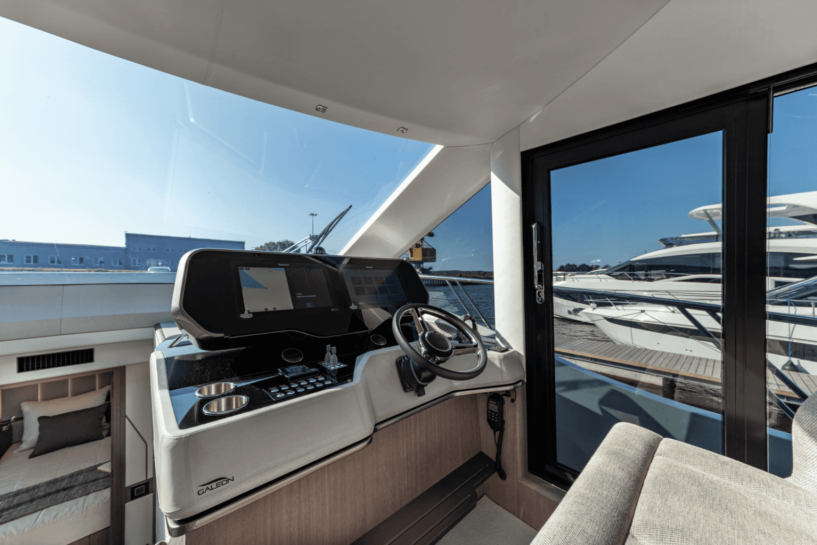2024 Galeon 560 FLY - Photo 25