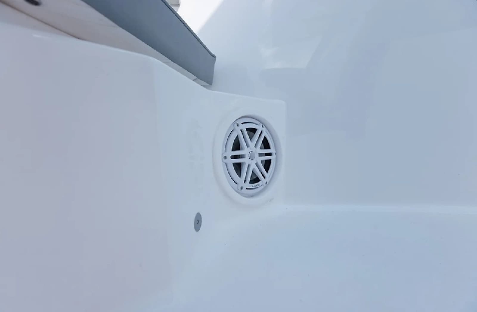 2027 Bimini  - Photo 16
