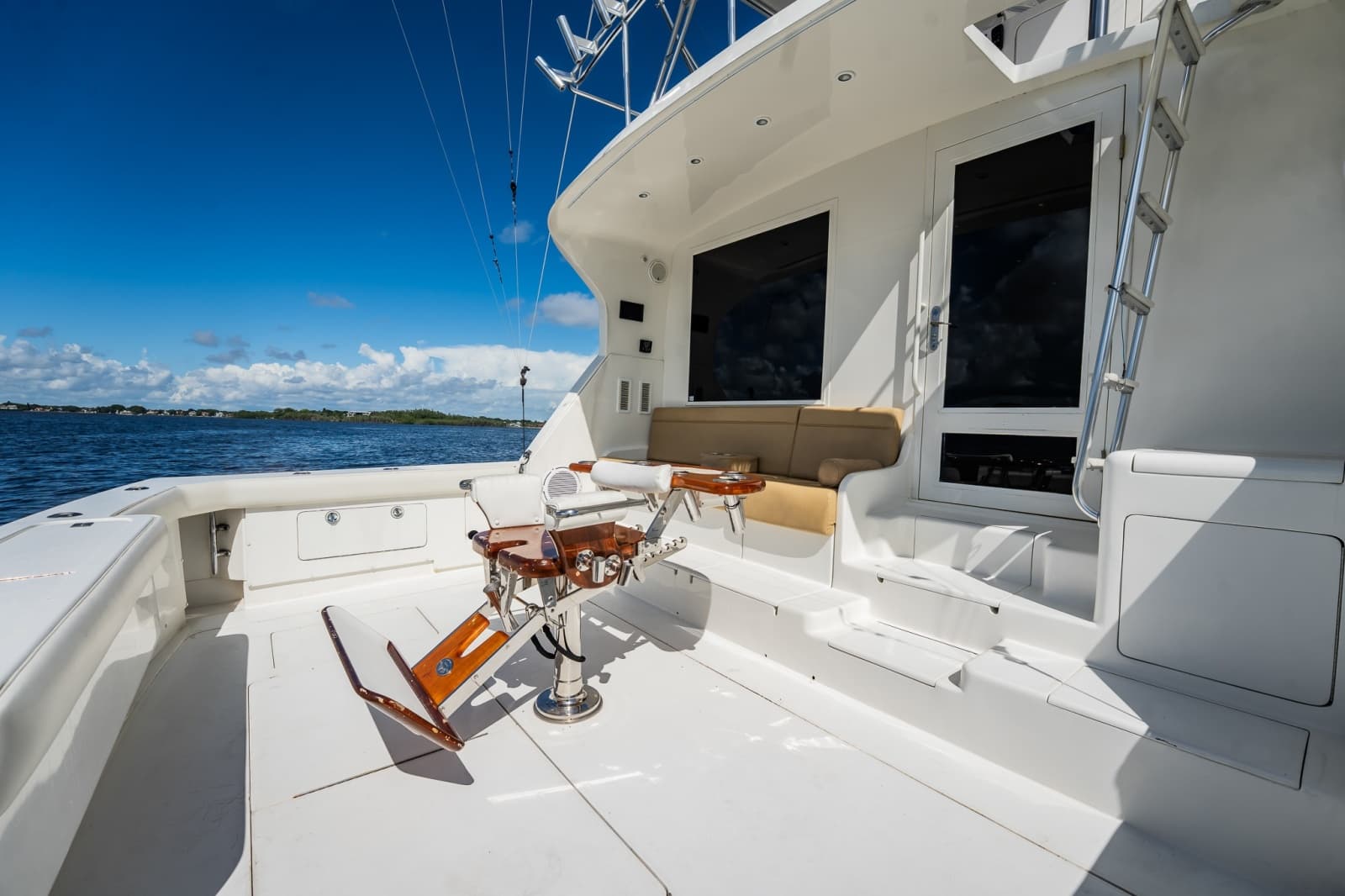 1998 Bertram 54 Convertible - Photo 60