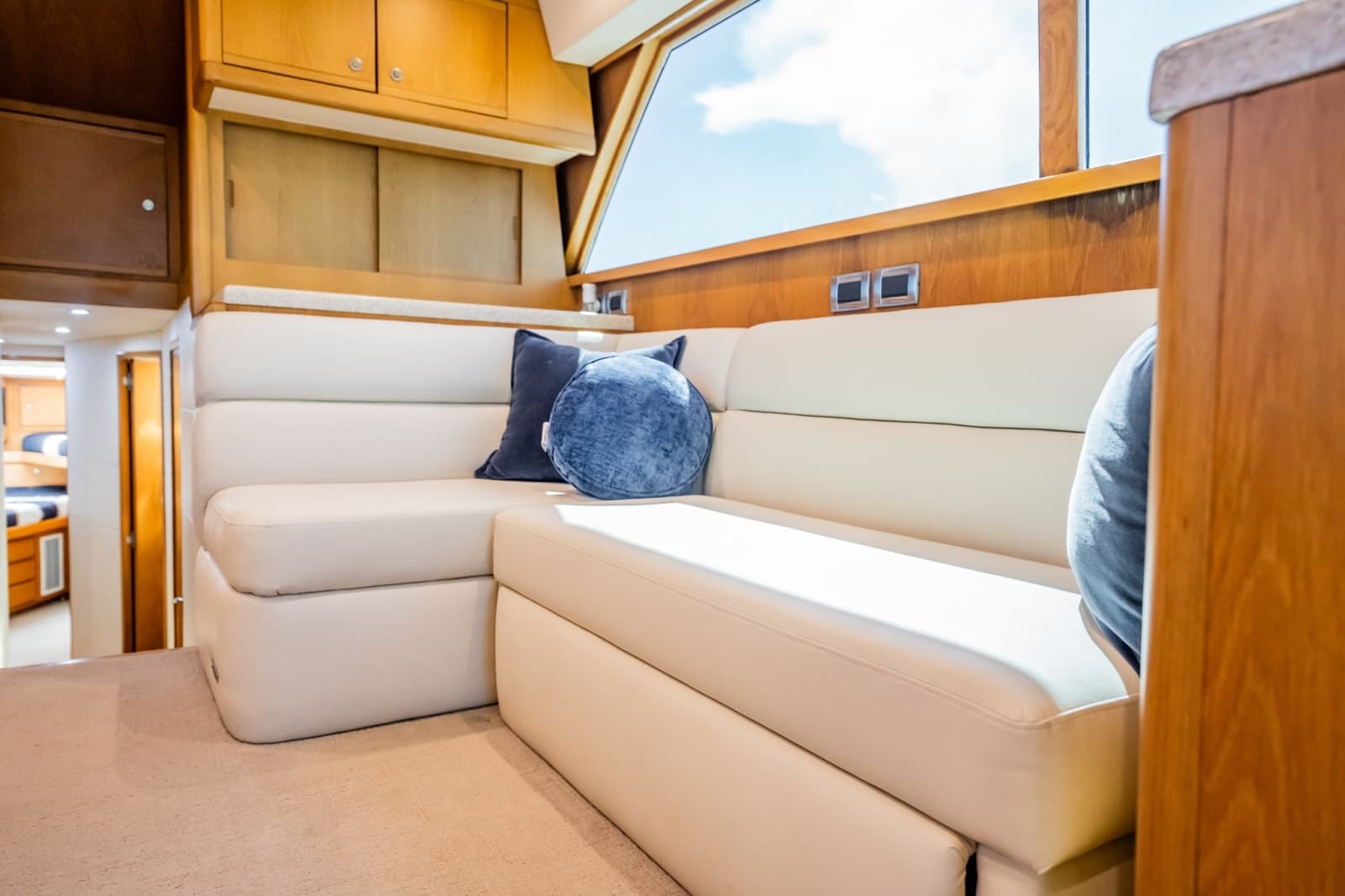 1998 Bertram 54 Convertible - Photo 46