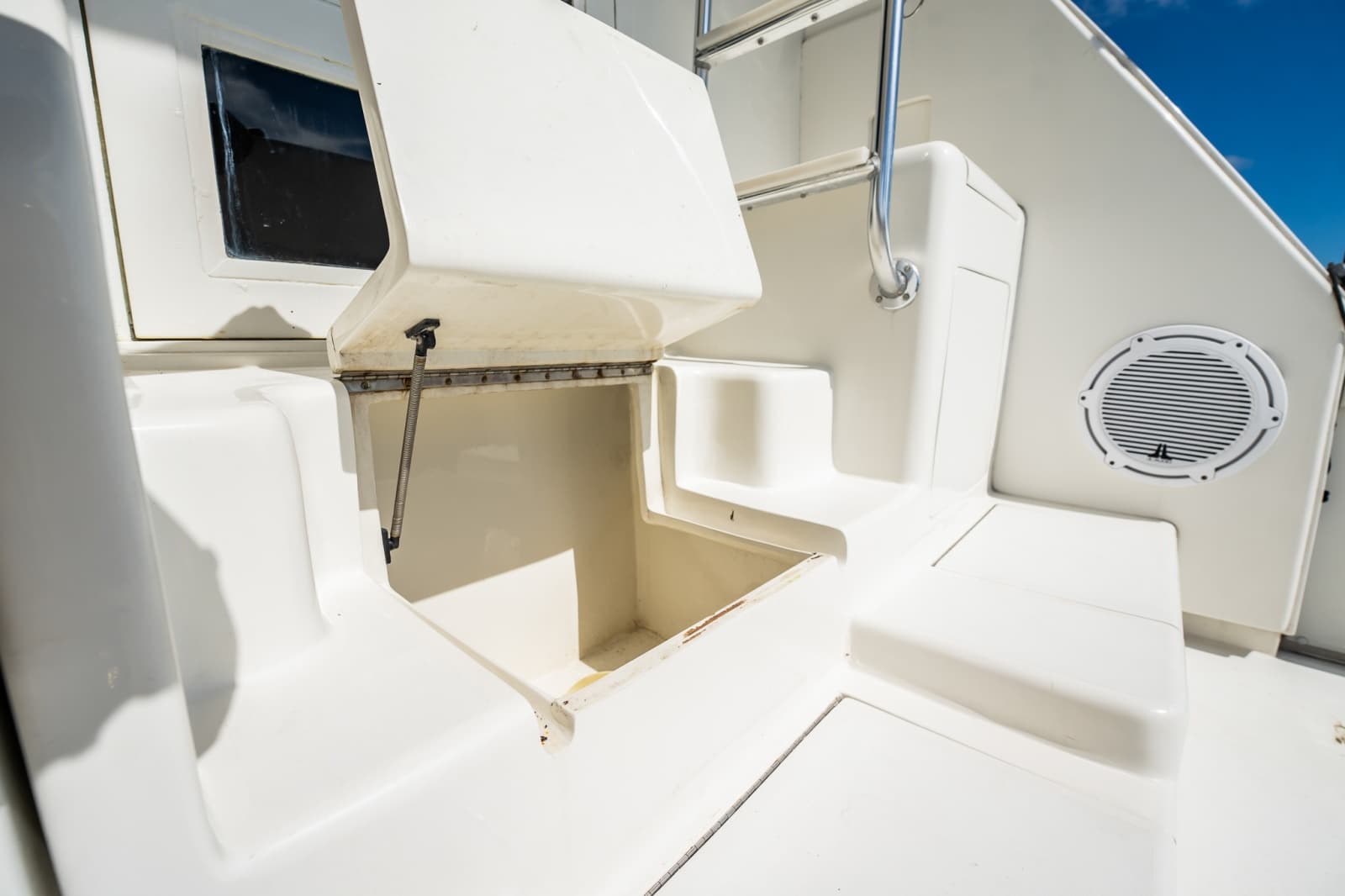 1998 Bertram 54 Convertible - Photo 126
