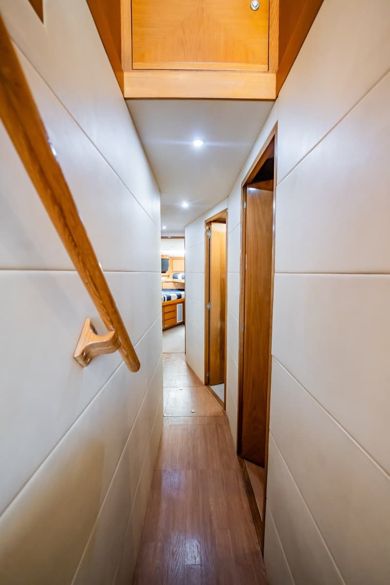 1998 Bertram 54 Convertible - Photo 16