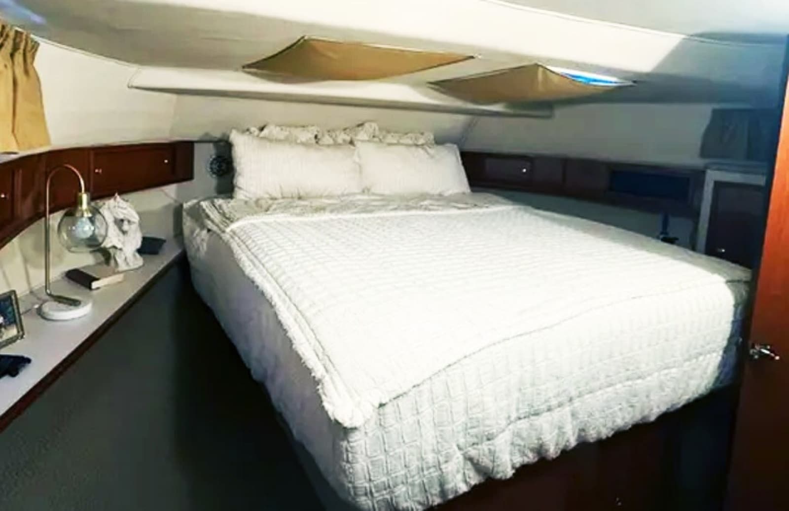 2006 Harbor Master Coastal 520 - Photo 2