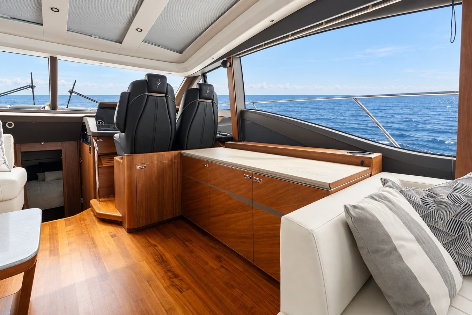 2024 Princess V60 - Photo 9