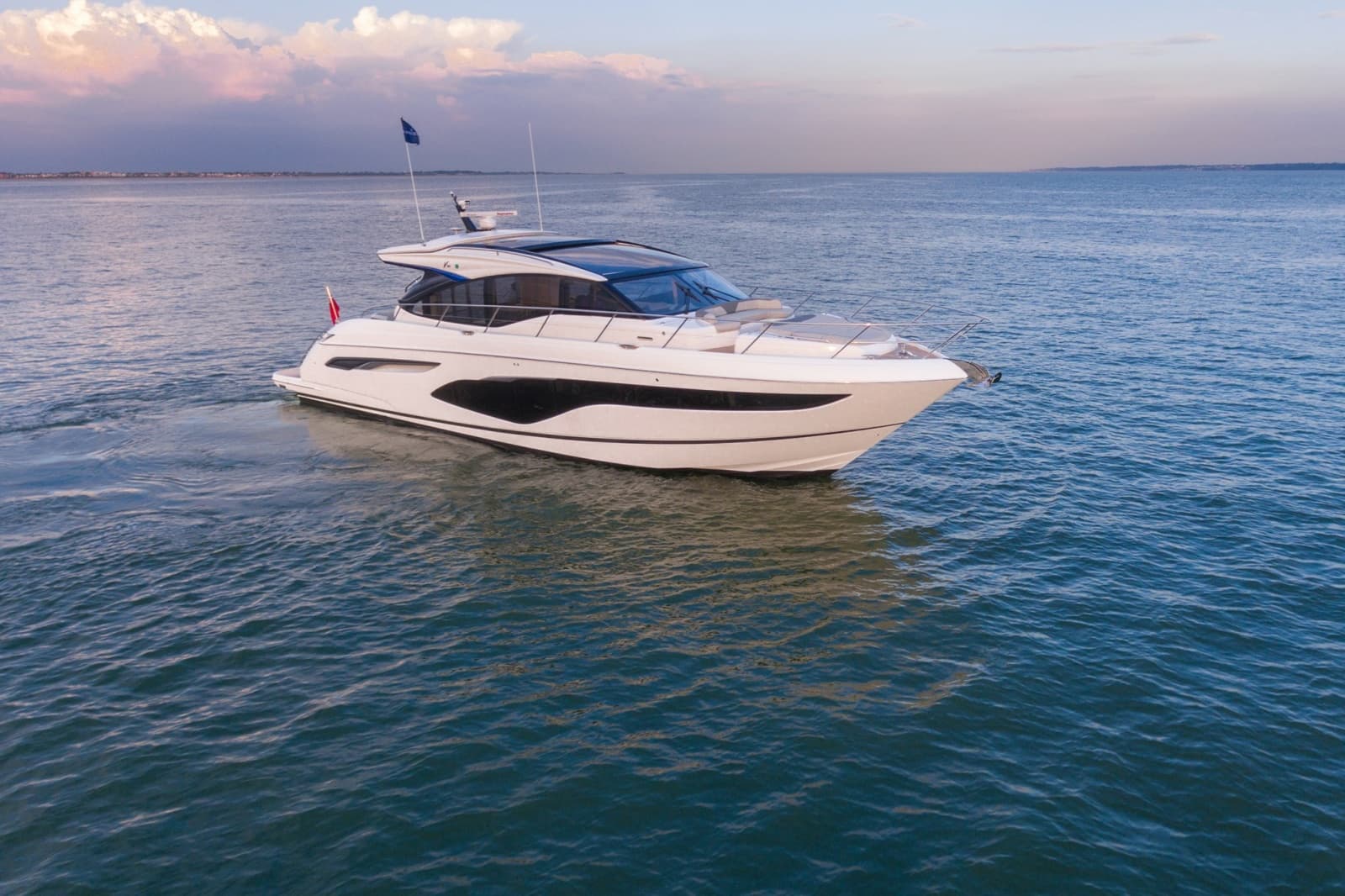 2024 Princess V60 - Photo 1