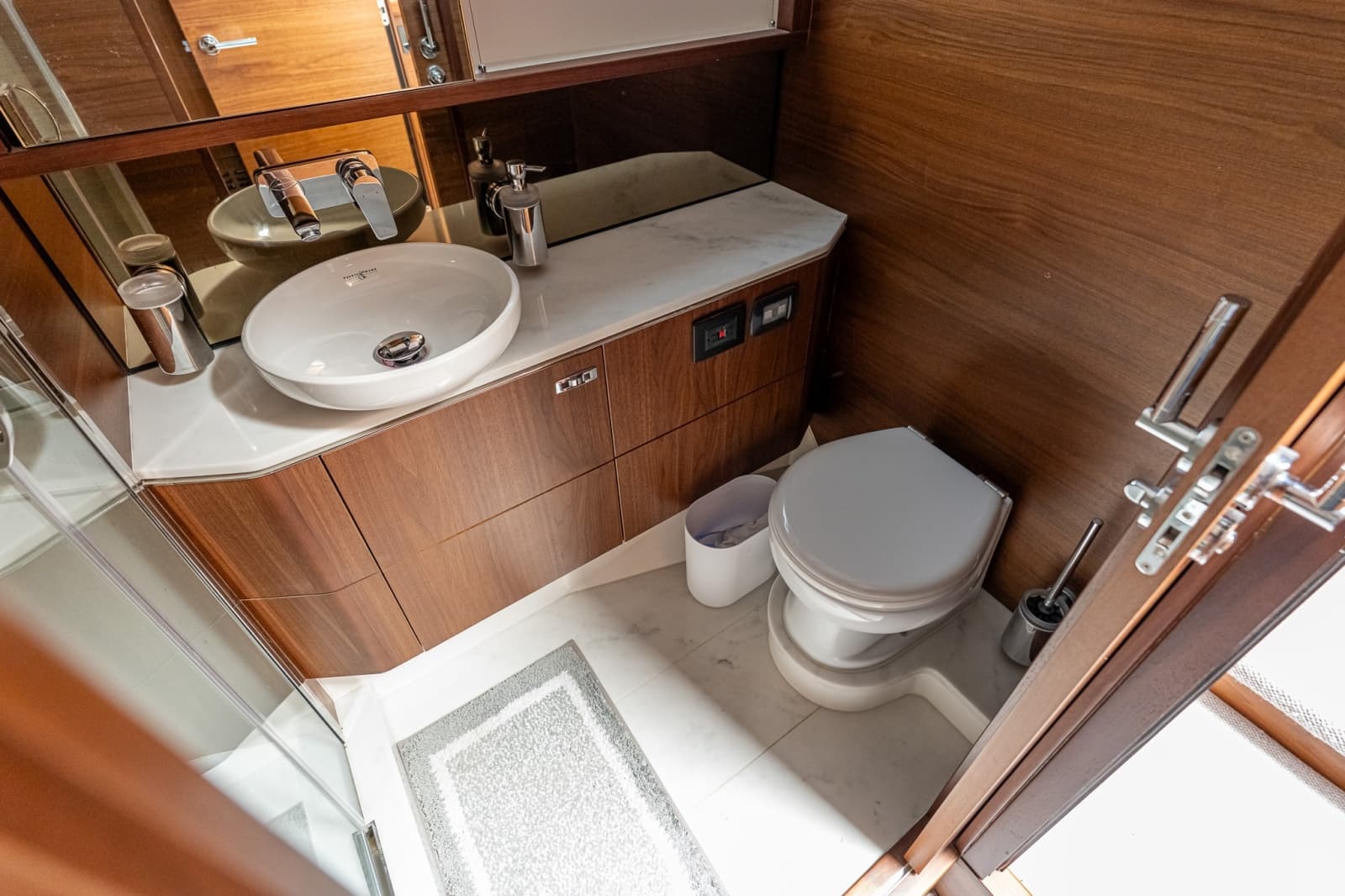 2024 Princess V60 - Photo 3